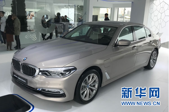 BMW 5ϵ,ʽτ(dng)Уͣ܇